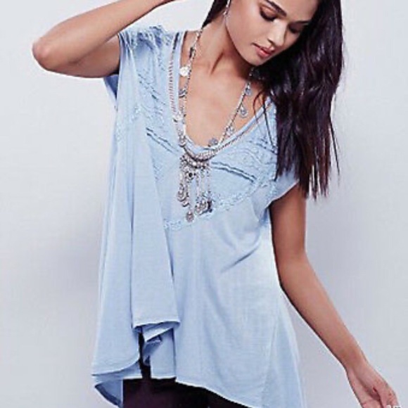 Free People - Picture 1 of 3